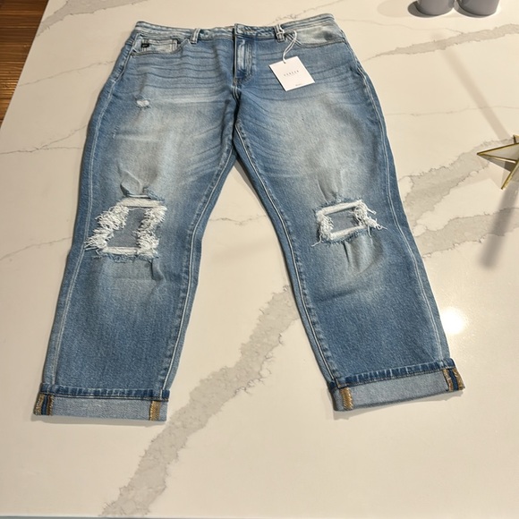 KanCan Mom Jeans New with tags - Picture 2 of 4